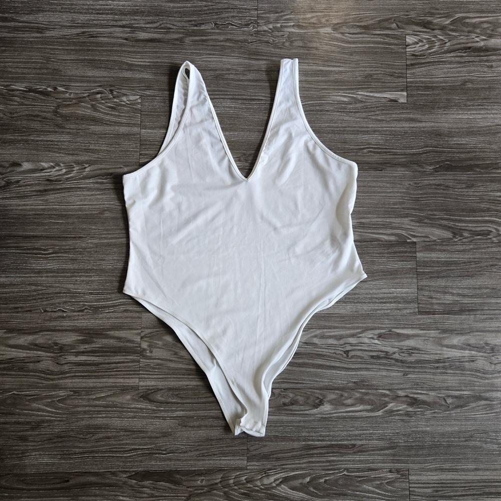 SHEIN White Body Suit